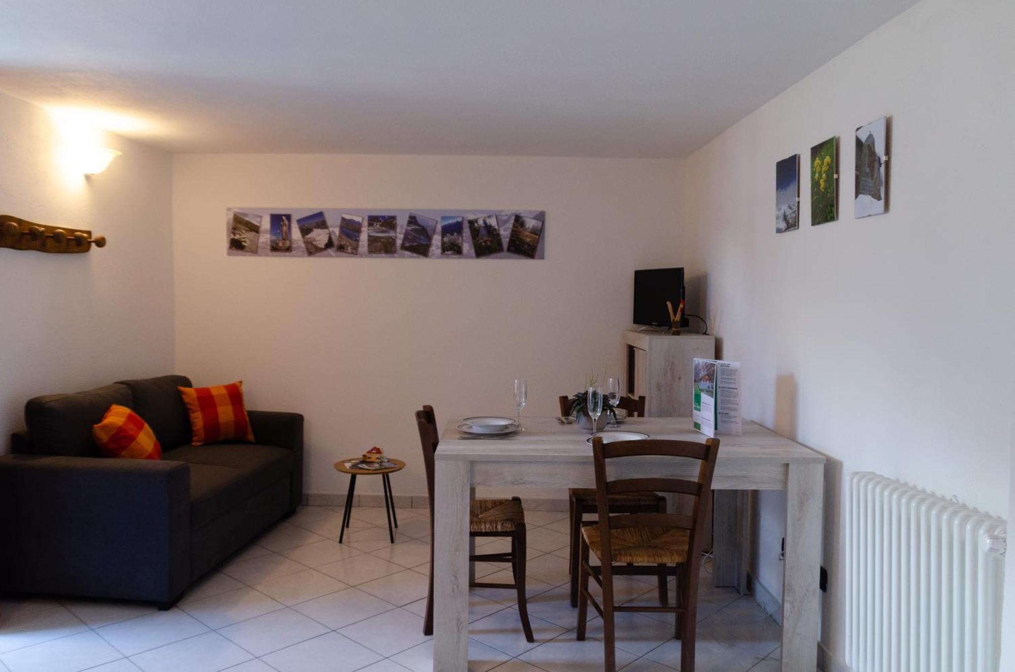 Vila La Casa Degli Aromi - Vista Montagna E Relax Aosta Exteriér fotografie